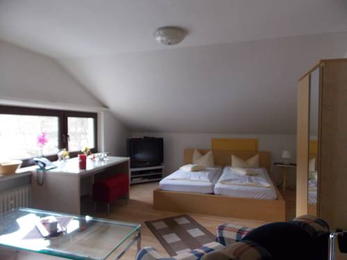 Imagen de la habitación del Hotel Talburg. Foto 9