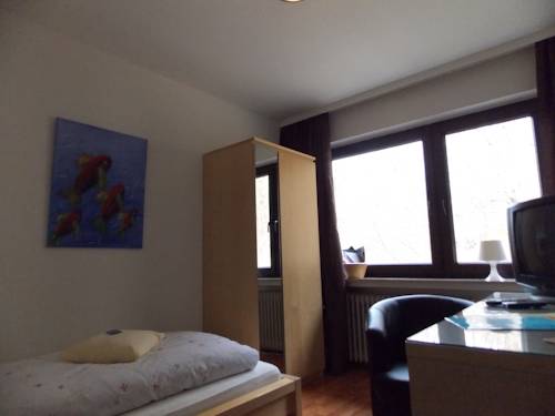 Imagen de la habitación del Hotel Talburg. Foto 10