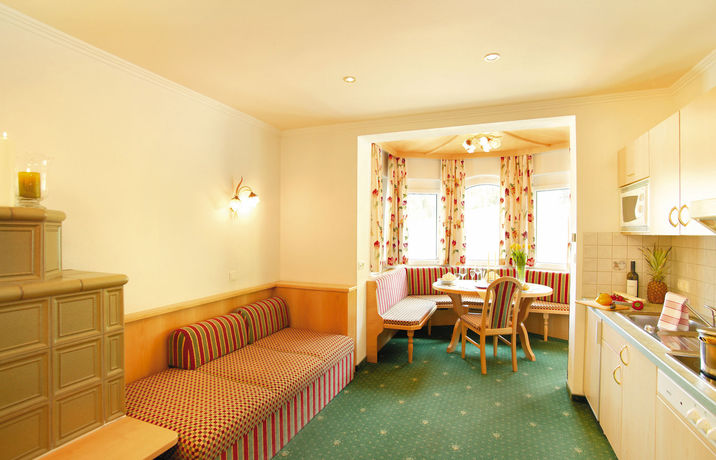 Imagen de los interiores del Hotel Talhof. Foto 14