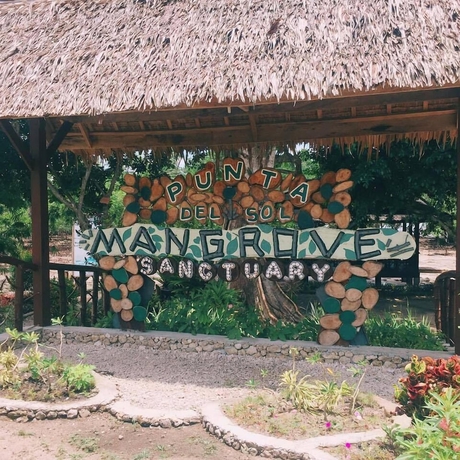 Imagen general del Hotel Talikud Island Mangrove Beach Resort. Foto 1