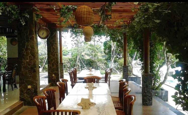 Imagen del bar/restaurante del Hotel Talita Bukit Raya Hotel. Foto 7