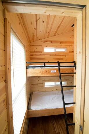 Imagen de la habitación del Hotel Tall Chief RV and Camping Resort. Foto 18