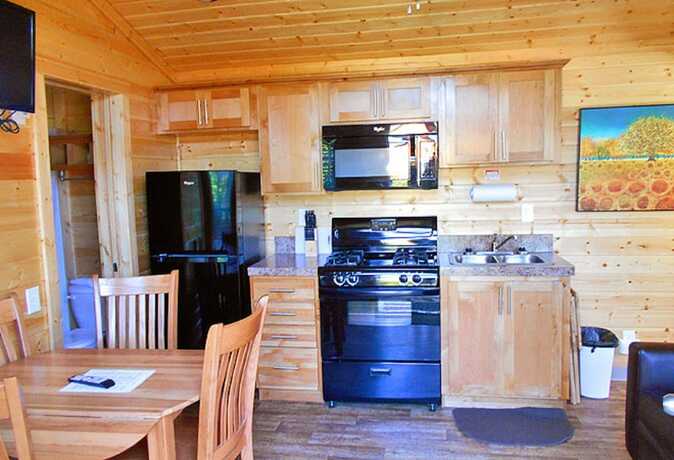 Imagen de la habitación del Hotel Tall Chief RV and Camping Resort. Foto 19