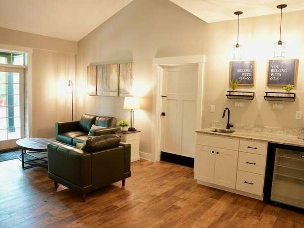 Imagen de la habitación del Hotel Tall Oaks Resort. Foto 14