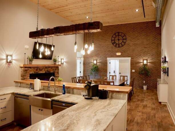 Imagen general del Hotel Tall Oaks Resort. Foto 3
