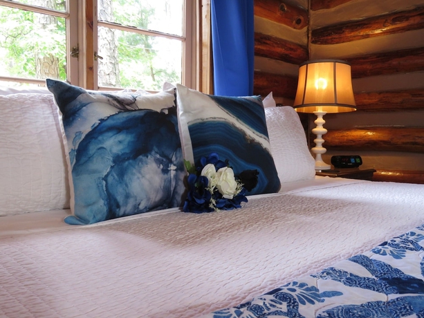Imagen de la habitación del Hotel Tall Pines Inn. Foto 3