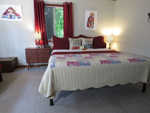 Imagen de la habitación del Hotel Tall Pines Inn. Foto 6