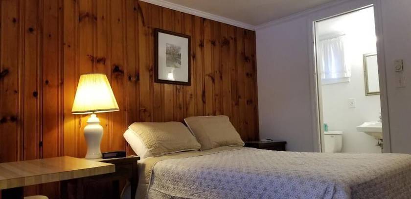 Imagen de la habitación del Hotel Tallwood Motel Wells. Foto 16