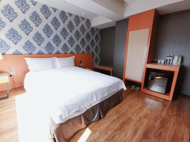 Imagen de la habitación del Hotel Talmud Yizhong. Foto 16