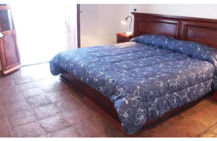 Imagen de la habitación del Hotel Taloro. Foto 13