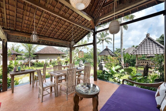 Imagen del bar/restaurante del Hotel Taluh Bebek Ubud Private Villas. Foto 18