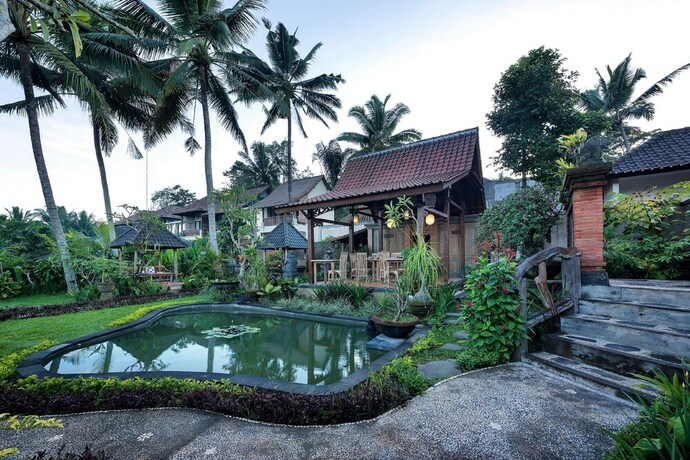 Imagen de la piscina del Hotel Taluh Bebek Ubud Private Villas. Foto 38