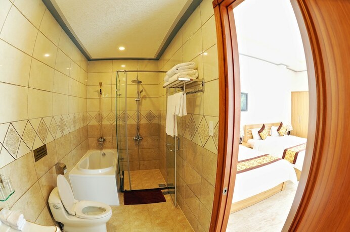 Imagen general del Hotel Tam Chau Luxury. Foto 16