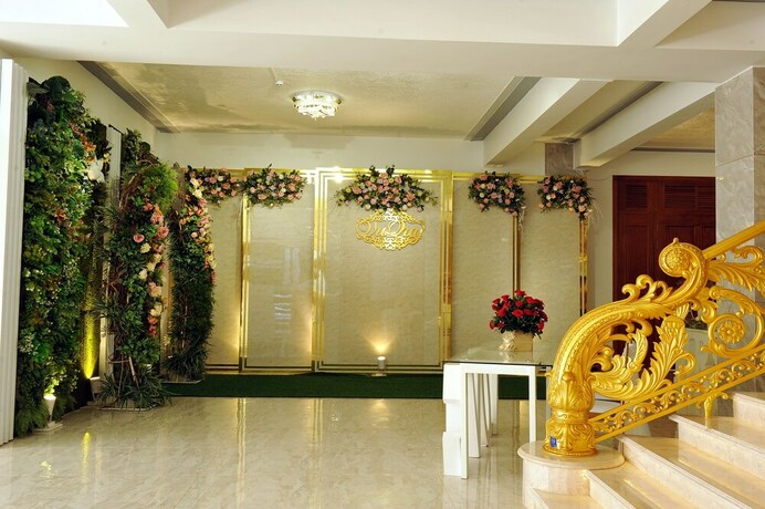 Imagen de los interiores del Hotel Tam Chau Luxury. Foto 30