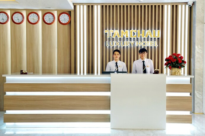 Imagen de los interiores del Hotel Tam Chau Luxury. Foto 33
