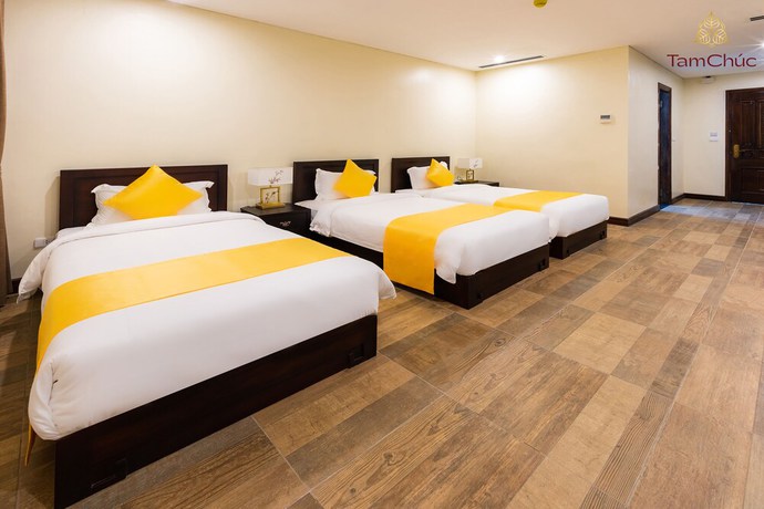 Imagen de la habitación del Hotel Tam Chuc Complex. Foto 5