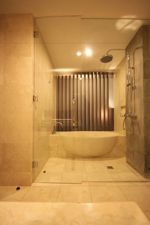 Imagen de la habitación del Hotel Taman Dayu Golf Club and Resort. Foto 2