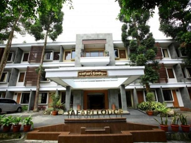 Imagen general del Hotel Taman Safari Lodge. Foto 2