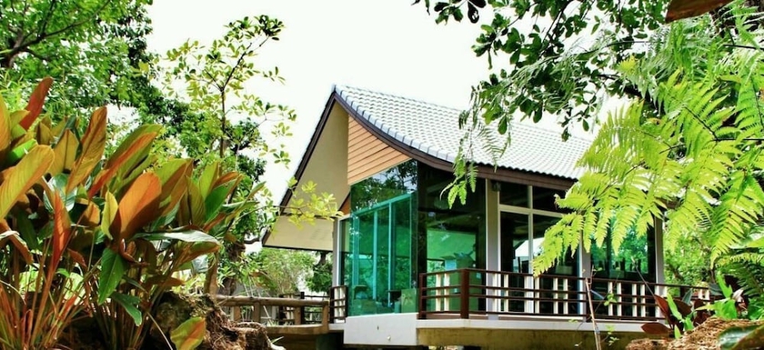 Imagen de los interiores del Hotel Taman Spa Resort. Foto 19