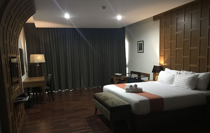 Imagen de la habitación del Hotel Taman Spa Resort. Foto 17