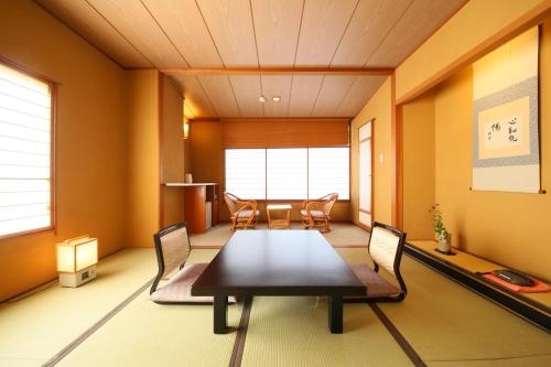 Imagen de la habitación del Hotel Tamanoyu, Matsumoto. Foto 8