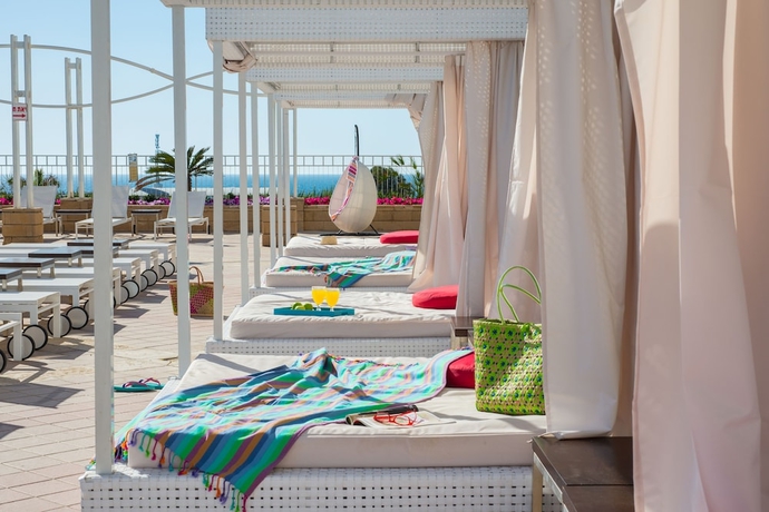 Imagen de la piscina del Hotel Tamara Ashkelon. Foto 16