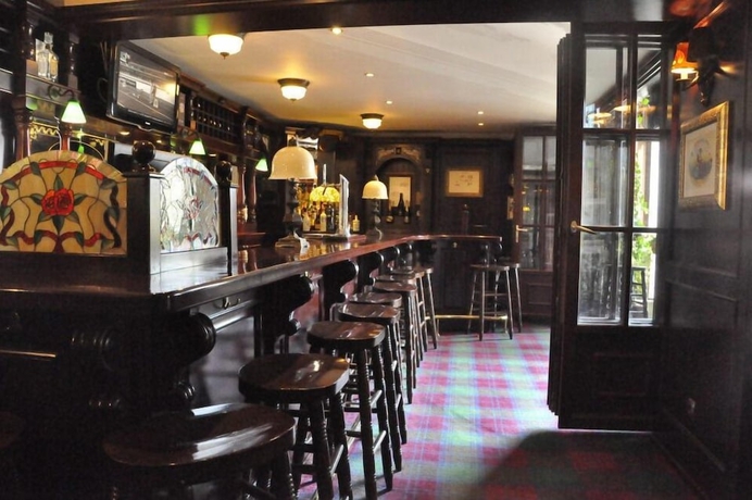 Imagen del bar/restaurante del Hotel Tamara Otel. Foto 5