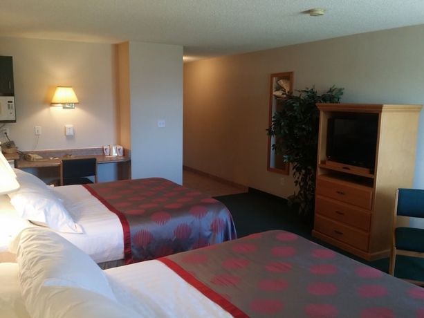 Imagen de la habitación del Hotel Tamarack Motor Inn. Foto 6