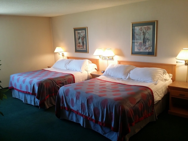 Imagen de la habitación del Hotel Tamarack Motor Inn. Foto 7