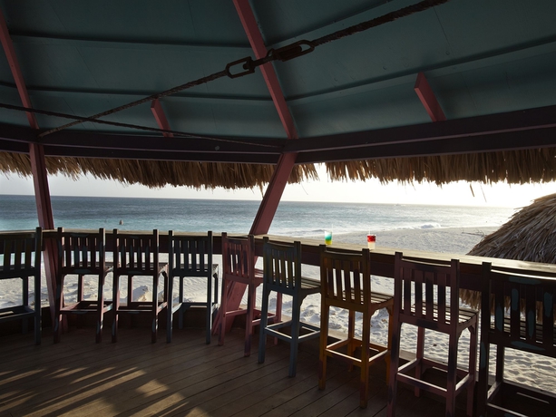 Imagen del bar/restaurante del Hotel Tamarijn Aruba All Inclusive. Foto 8