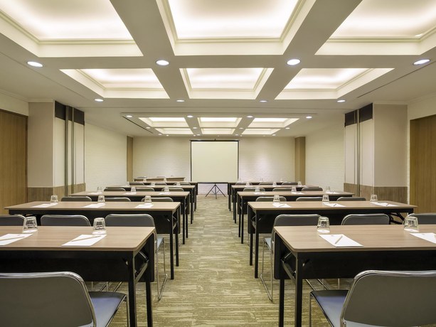 Imagen de los interiores del Hotel Tamarin Jakarta. Foto 10