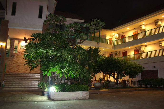 Imagen de los exteriores del Hotel Tamarind Residences. Foto 10