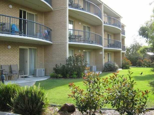 Imagen general del Hotel Tamarind Sands Resort. Foto 11