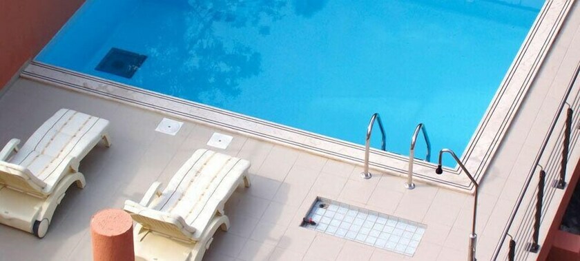 Imagen de la piscina del Hotel Tamaris, Novi Vinodolski. Foto 34