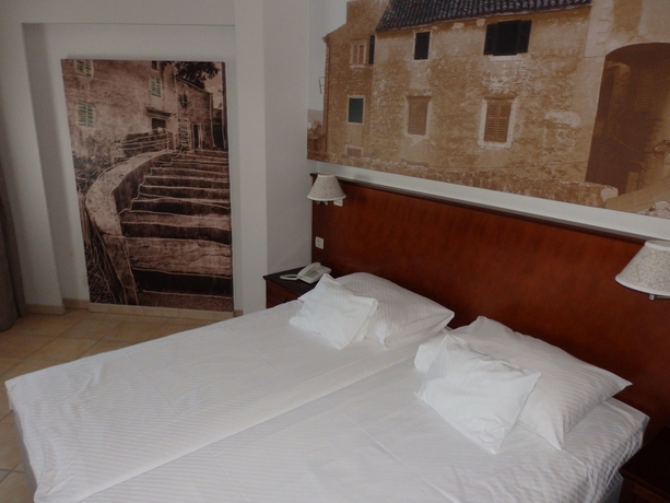 Imagen de la habitación del Hotel Tamaris, Ratac. Foto 11