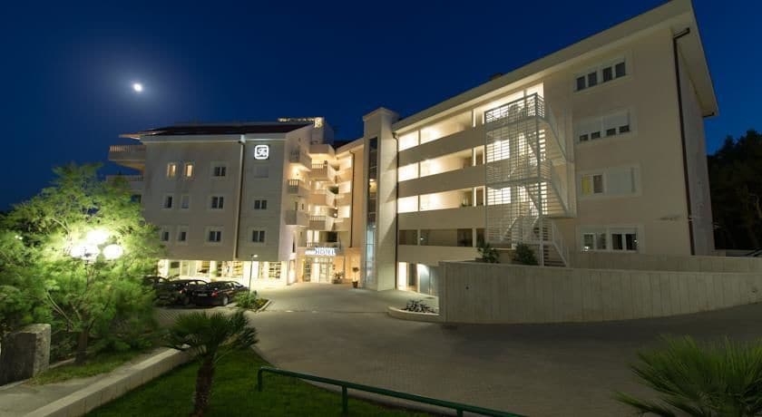 Imagen general del Hotel Tamaris, Ratac. Foto 3