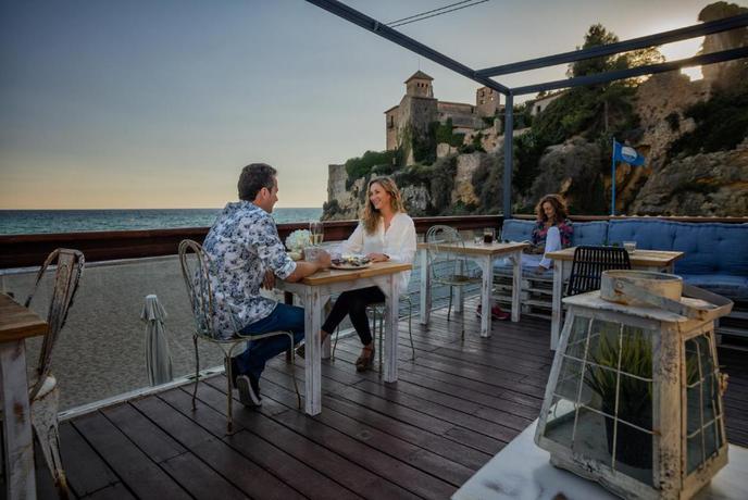 Imagen del bar/restaurante del Hotel Tamarit Beach Resort. Foto 3