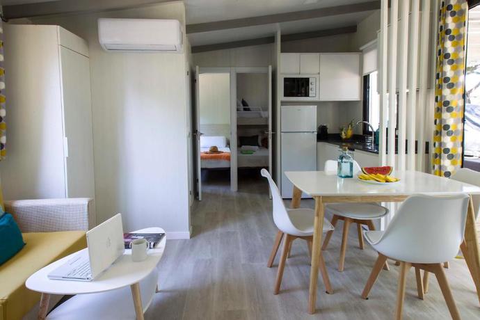 Imagen de la habitación del Hotel Tamarit Beach Resort. Foto 11