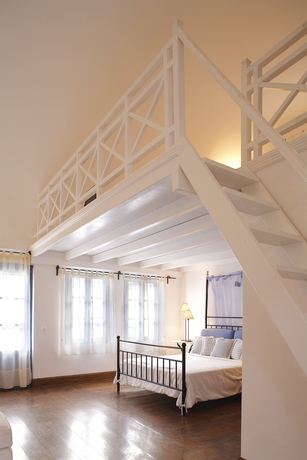 Imagen de los interiores del Hotel Tamarix Del Mar Suites. Foto 6