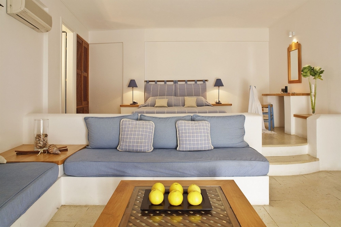 Imagen de los interiores del Hotel Tamarix Del Mar Suites. Foto 7