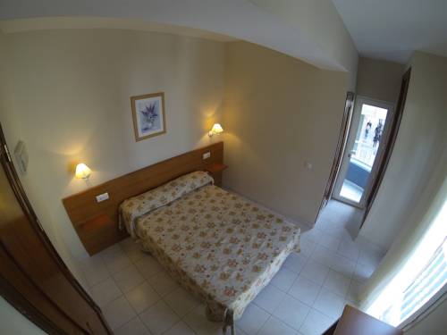 Imagen de la habitación del Hotel Tamasite. Foto 7