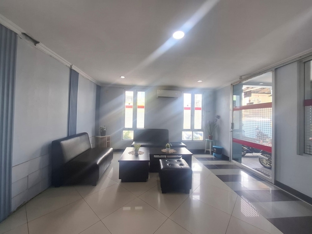 Imagen de los interiores del Hotel Tamastu Fortuna Jatiwaringin. Foto 12