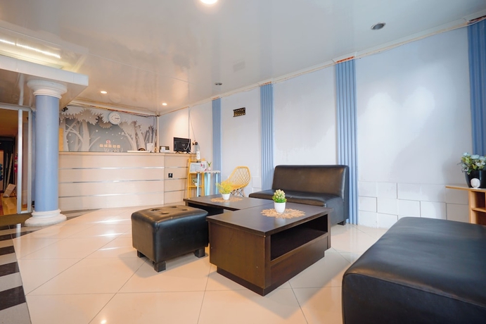 Imagen de los interiores del Hotel Tamastu Fortuna Jatiwaringin. Foto 14