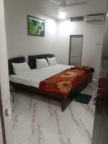 Imagen de la habitación del Hotel Tamilnadu. Foto 8