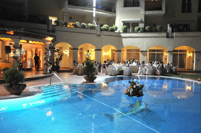 Imagen de la piscina del Hotel Tamisa Golf. Foto 10