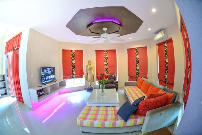 Imagen de los interiores del Hotel Tamnak Beach House. Foto 19
