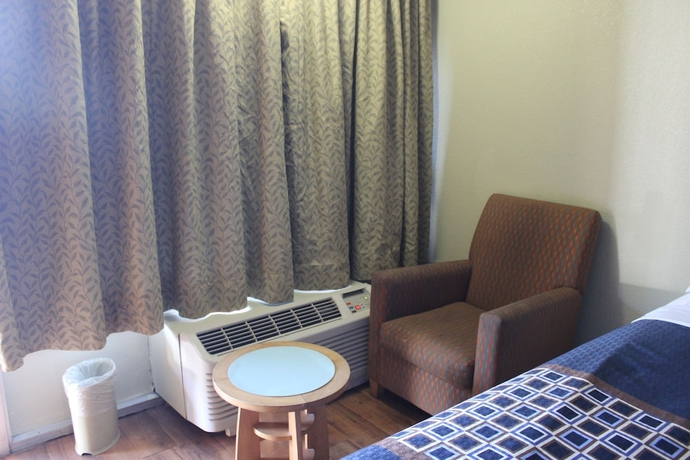 Imagen de la habitación del Hotel Tampa Inn - Near Busch Gardens. Foto 1