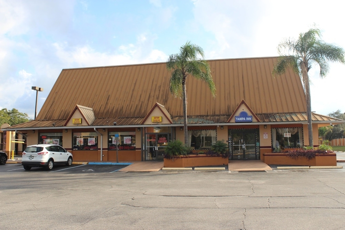 Imagen de los interiores del Hotel Tampa Inn - Near Busch Gardens. Foto 19