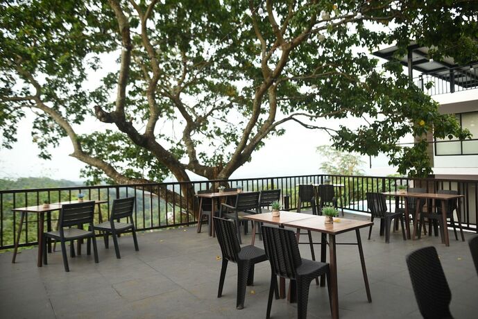 Imagen del bar/restaurante del Hotel Tampay sa Sinagtala. Foto 16