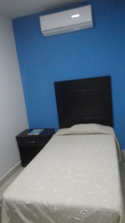 Imagen de la habitación del Hotel Tampico Express. Foto 5